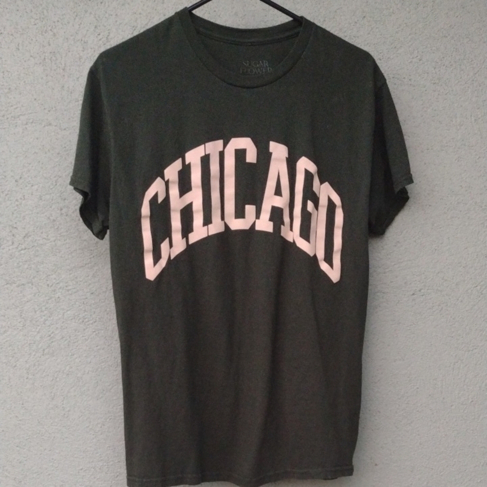 Sugar Flower Chicago Graphic Green T-Shirt Medium